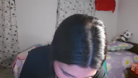 Snapshot of mia__lopez_ chatting on February 27, 1:19 am Mia online show from February 27, 1:19 am