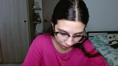 Mia online show from December 5, 2:44 am