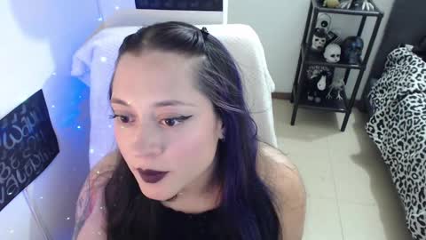 Snapshot of mia_adams_red chatting on March 6, 2:09 am mia online show from March 6, 2:09 am