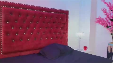 Mia  online show from September 19, 4:27 am