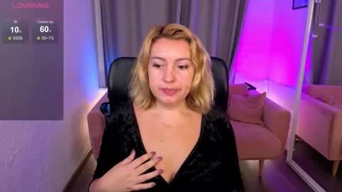 Mia online show from September 25, 5:58 am