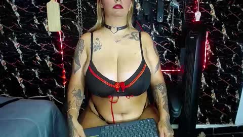 mia Independent model Thanks to everyone for your support online show from September 28, 9:13 pm