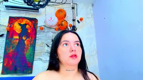 Mia  online show from October 28, 12:06 pm