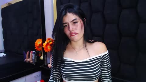 mia_charlothe online show from February 13, 5:22 pm