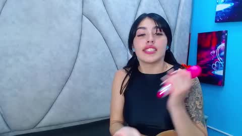 mia_charlothe online show from March 1, 3:43 am