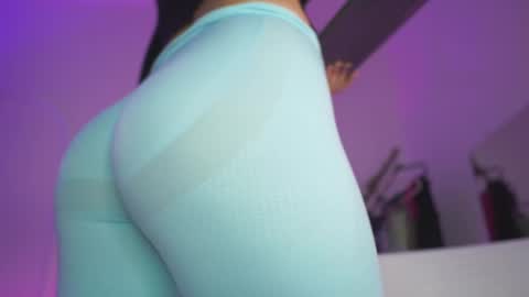 Snapshot of mia_coliin chatting on February 12, 11:09 pm Anna online show from February 12, 11:09 pm