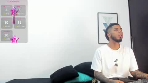 mia online show from October 30, 12:06 pm