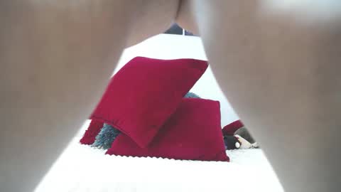 Snapshot of mia_downson chatting on January 28, 12:57 am Mia online show from January 28, 12:57 am