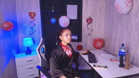 mia_esposito2 online show from September 23, 3:11 am