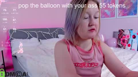 Mia online show from October 8, 8:20 am