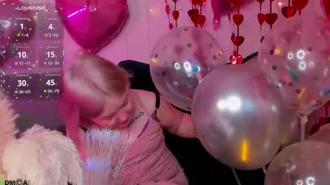 Mia online show from February 14, 3:20 am