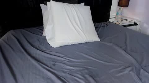Snapshot of mia_garcia2 chatting on February 6, 2:55 am MIA online show from February 6, 2:55 am