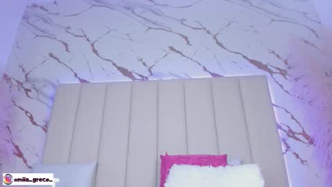 mia_greco_ online show from October 24, 9:37 pm