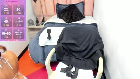 Snapshot of mia_holly__ chatting on September 10, 8:10 pm MIA HOLLY online show from September 10, 8:10 pm