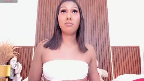 mia_hornny_ online show from July 26, 5:05 am