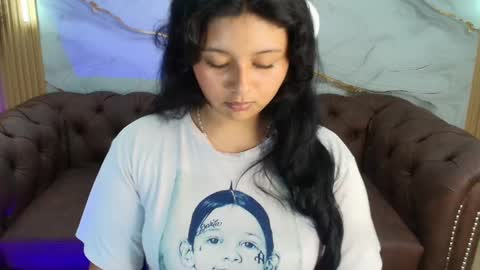 Snapshot of mia_hot_tf chatting on September 17, 8:45 pm Mia online show from September 17, 8:45 pm