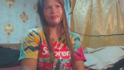 mia online show from December 22, 8:38 am