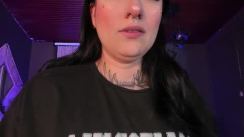 Val  online show from November 21, 11:19 am