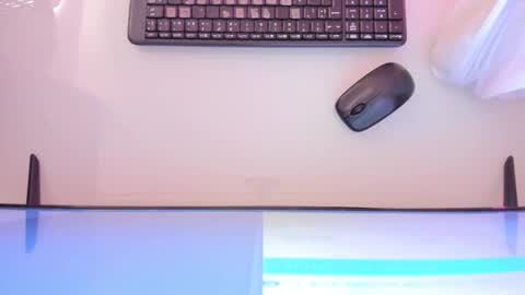    online show from October 28, 12:17 pm