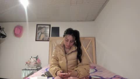 mia kaneee online show from October 7, 12:39 am