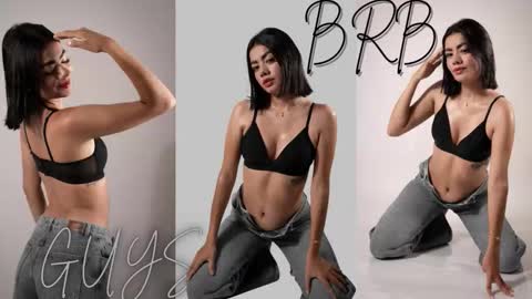 Mia online show from December 2, 2:10 am