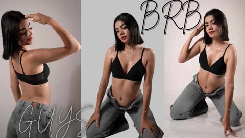 Mia online show from December 16, 2:19 am