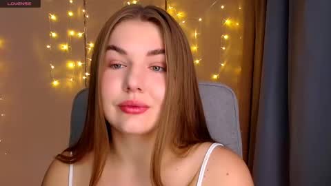 mia_lemm online show from September 22, 8:07 am