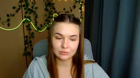 mia_lemm online show from February 26, 8:50 am