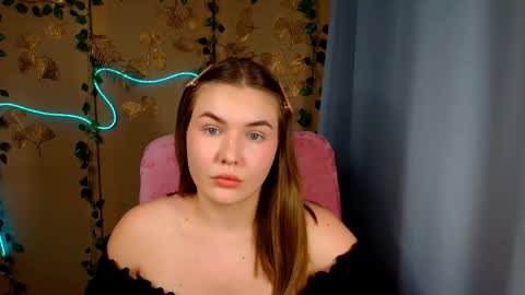mia_lemm online show from May 26, 6:52 am