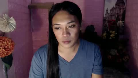 Mia online show from March 10, 8:06 am