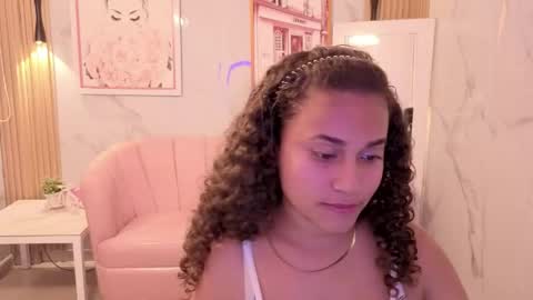 mia love a online show from April 14, 8:01 pm