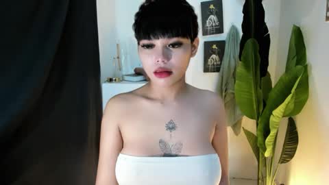 M I A online show from May 16, 5:44 pm