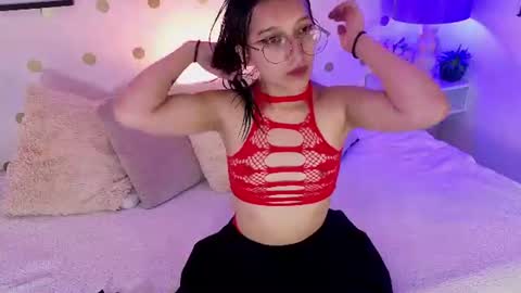 Mia online show from June 20, 11:22 pm