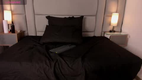    online show from November 10, 9:17 pm