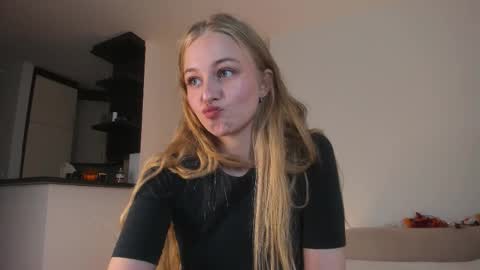 Mia here Appreciate your support online show from October 23, 4:30 pm