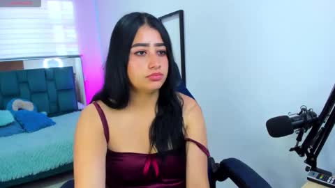 mia_mills777 online show from September 17, 12:08 pm