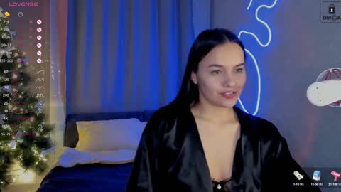 Mia online show from January 13, 3:26 pm