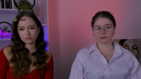 mia_moah online show from October 8, 8:53 am