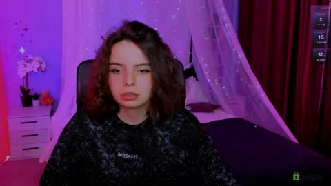 mia_mooon_ online show from May 11, 8:54 am
