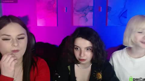 mia_mooon_ online show from April 23, 12:29 pm