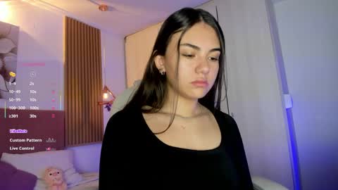 Mia Nevaeh - follow me online show from June 4, 8:26 pm