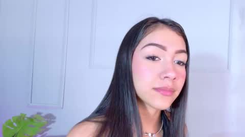 mia_oconner online show from September 22, 8:35 pm