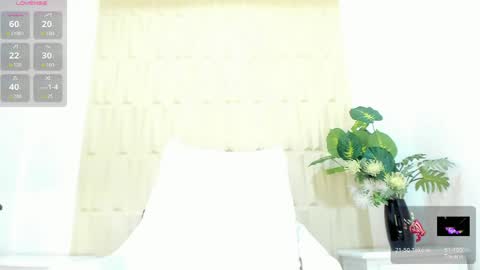 Mariana online show from May 21, 8:04 pm