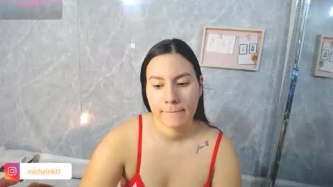 mia reys online show from December 15, 12:34 pm