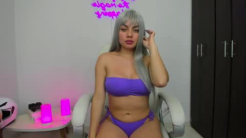 Mia online show from January 9, 2:54 am