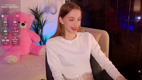 Mia online show from March 19, 6:41 am