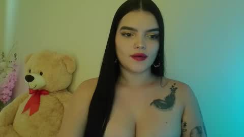 mia_thopsom online show from February 11, 2:54 pm