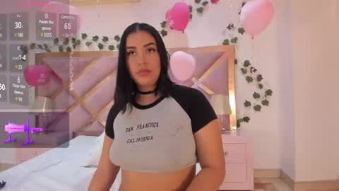 Mia online show from February 19, 12:33 pm