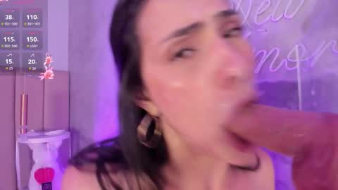 Mia online show from February 28, 1:59 pm