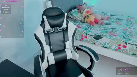 Maria Fernanda online show from October 23, 3:24 pm